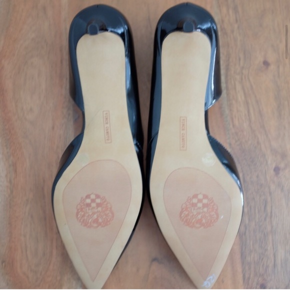 NWOB - Vince Camuto Black Patent Leather Heels - Picture 3 of 3